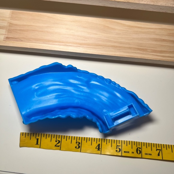 Fisher Price Little People Replacement Blue Water Piece - Picture 3 of 3